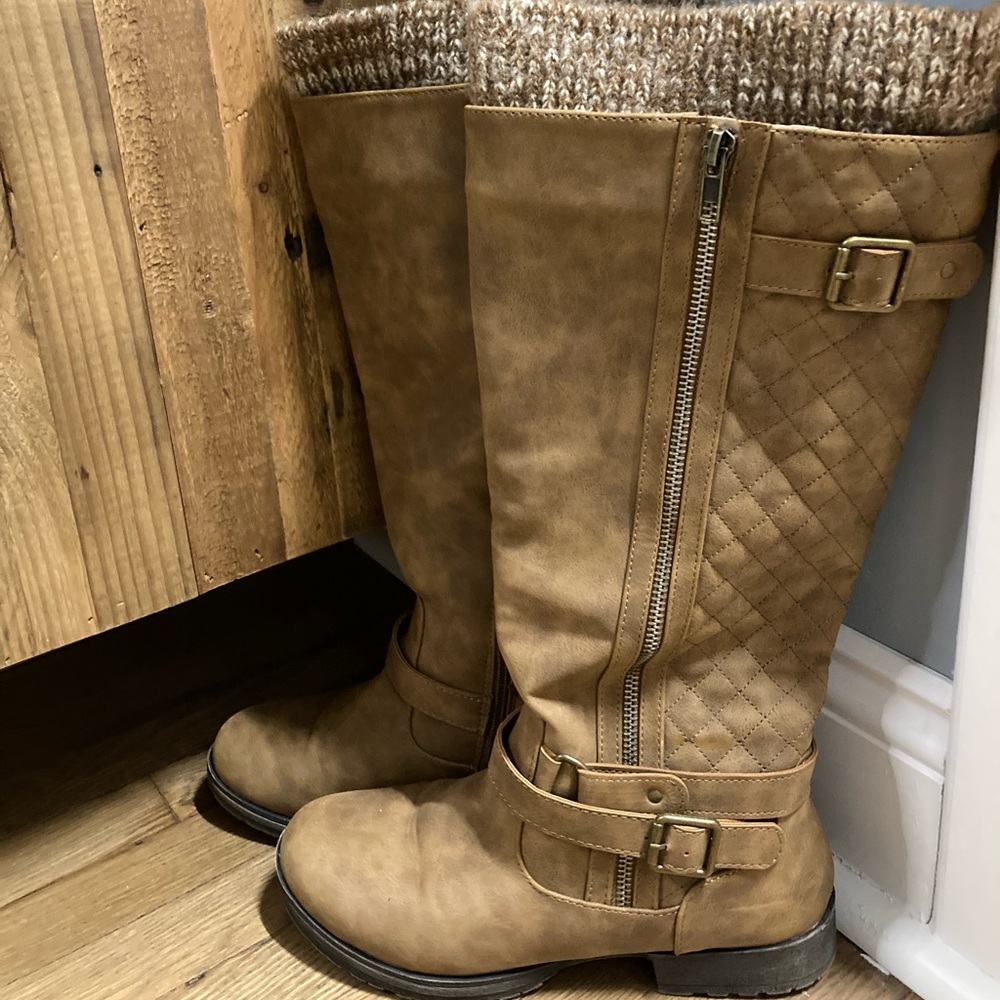**SALE** JustFab boots